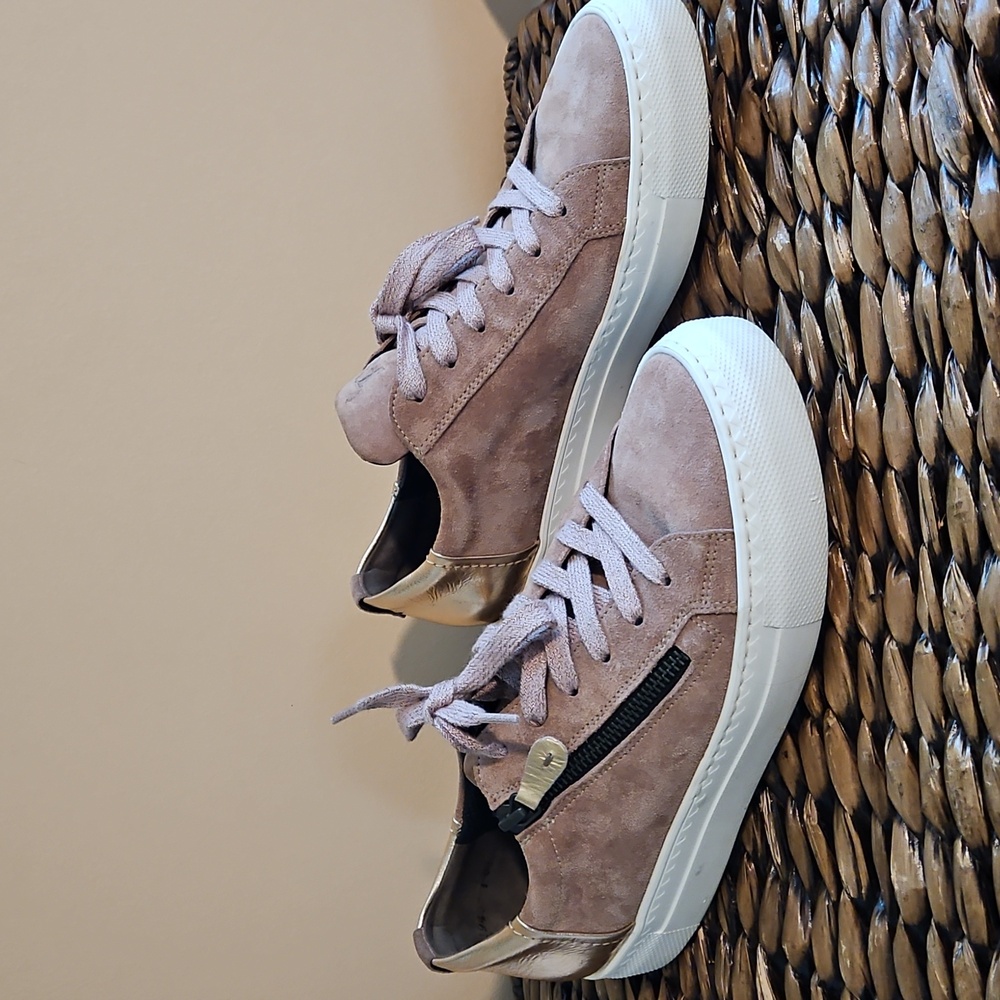Paul Green Pink Suede Tennis Shoes